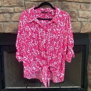 Investments pink and white blouse with gold colored buttons. Size XL